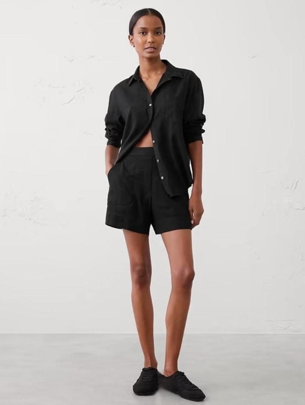 Banana Republic Linen-Blend Pull-On Short, Size Small, NWT